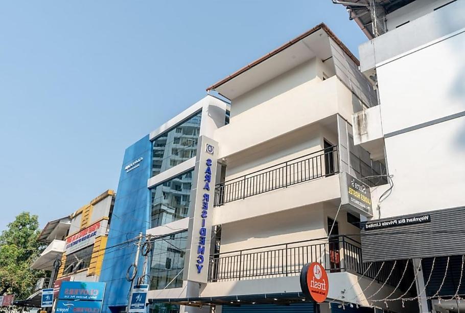 Masterkey Deluxe Rooms Kochi Exterior foto